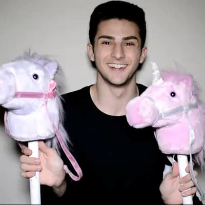Issa Twaimz